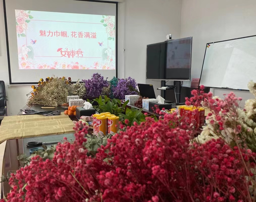 KAIYUN.COM·开云「中国」官方网站,宏明日望,株洲电子科技,湖南电容器,株洲电容器,电容器