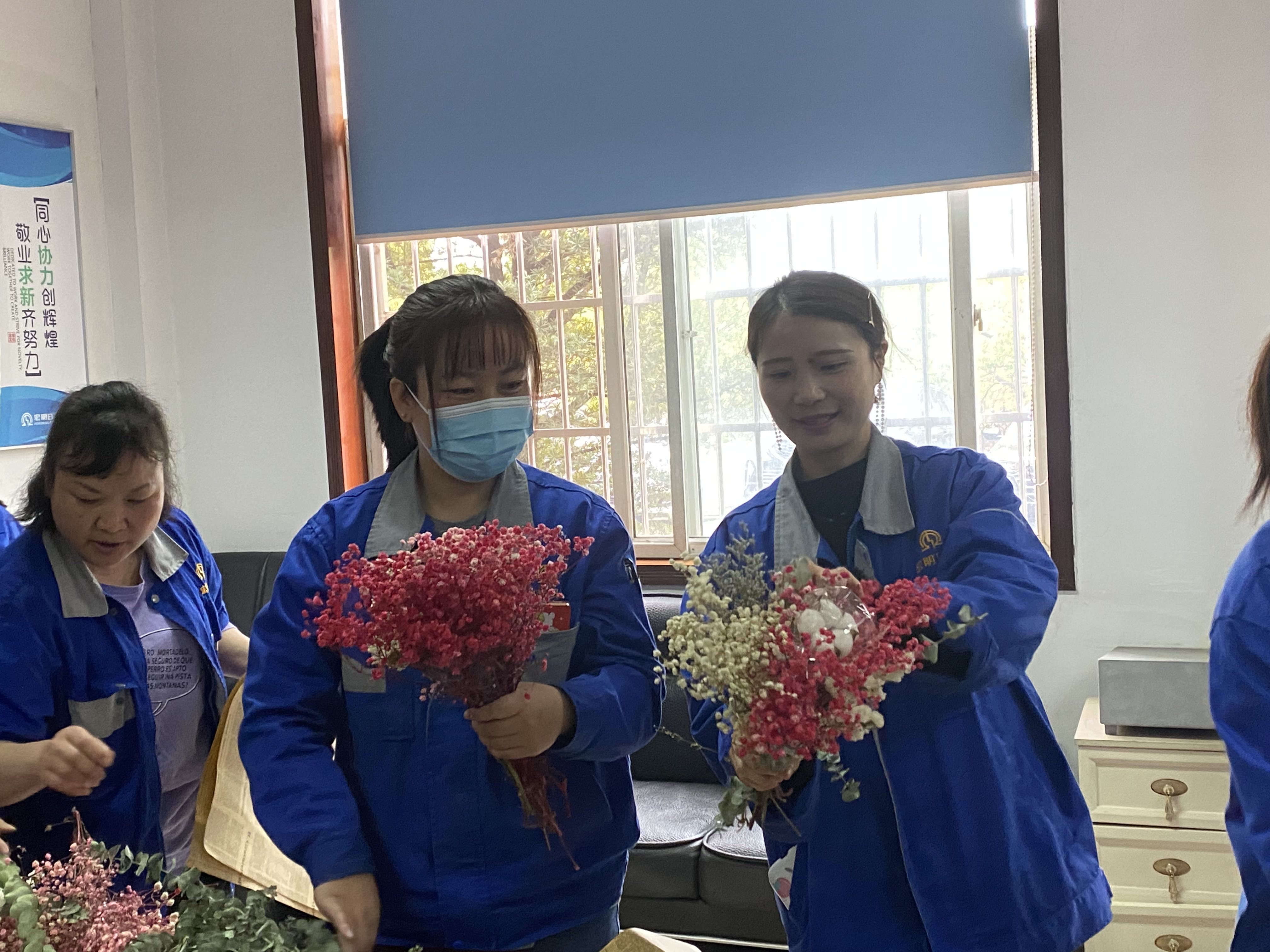 KAIYUN.COM·开云「中国」官方网站,宏明日望,株洲电子科技,湖南电容器,株洲电容器,电容器